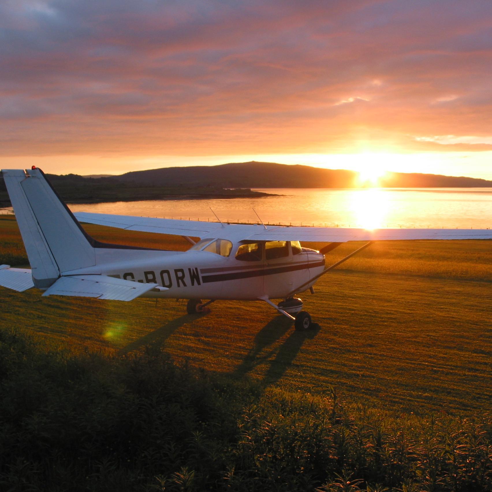 CoavionnageEU's profile picture. Le coavionnage permet de partager des vols entre pilotes et passagers.