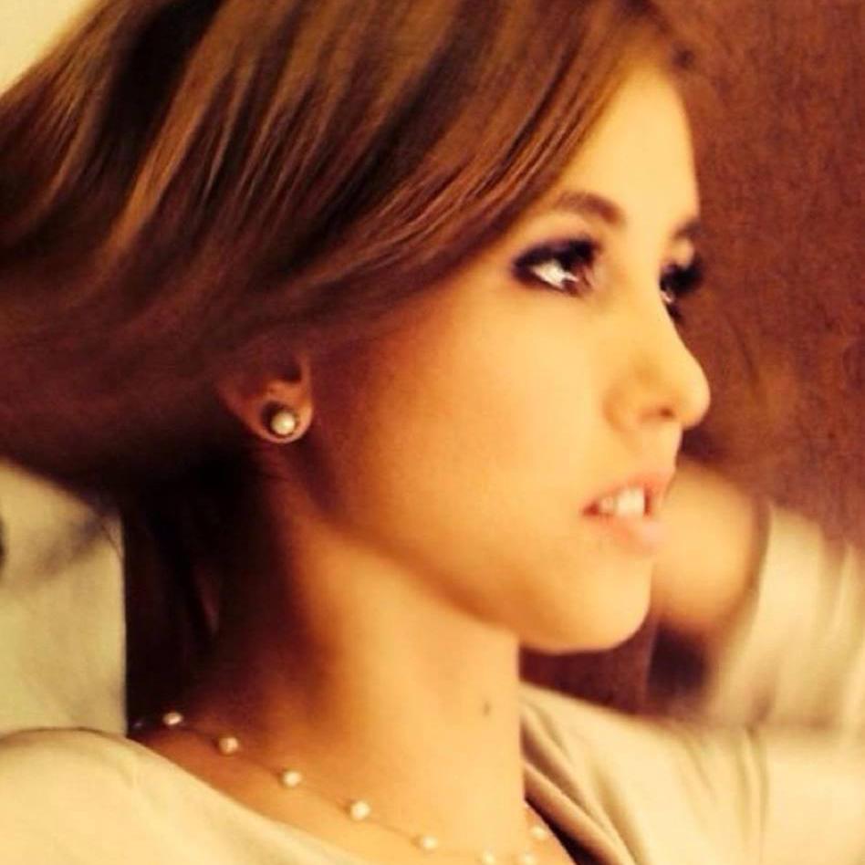 Actriz, Bailarina Y Cantante