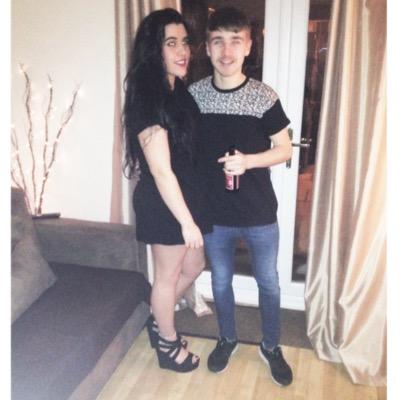 Fay15X's profile picture. My little brother&sister are my world❤️