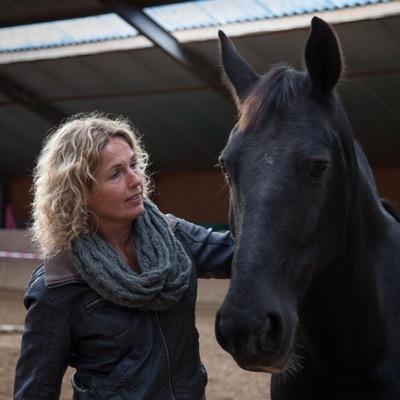 *Coachen met paarden*Cref-behandelaar*EMDR*Therapeutisch hardlopen*ademtherapie*Access Bars *Bewustzijn*Het beste wat je kan worden ben jezelf!