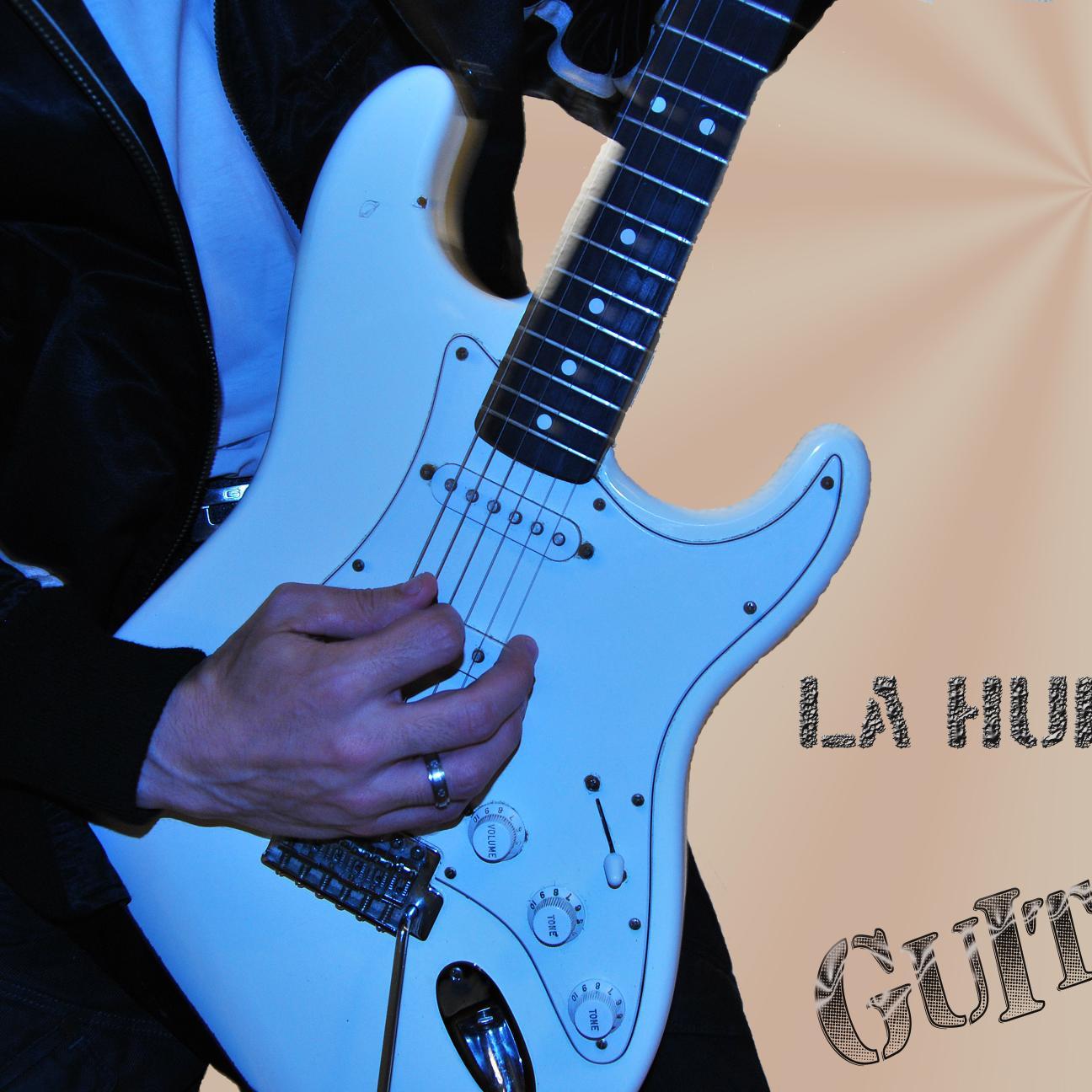 Cantante y guitarrista de La Huella. Clases de guitarra GRATIS en mi canal de Youtube,LAHUELLAGUITAR. http://t.co/v3JSuv57EW