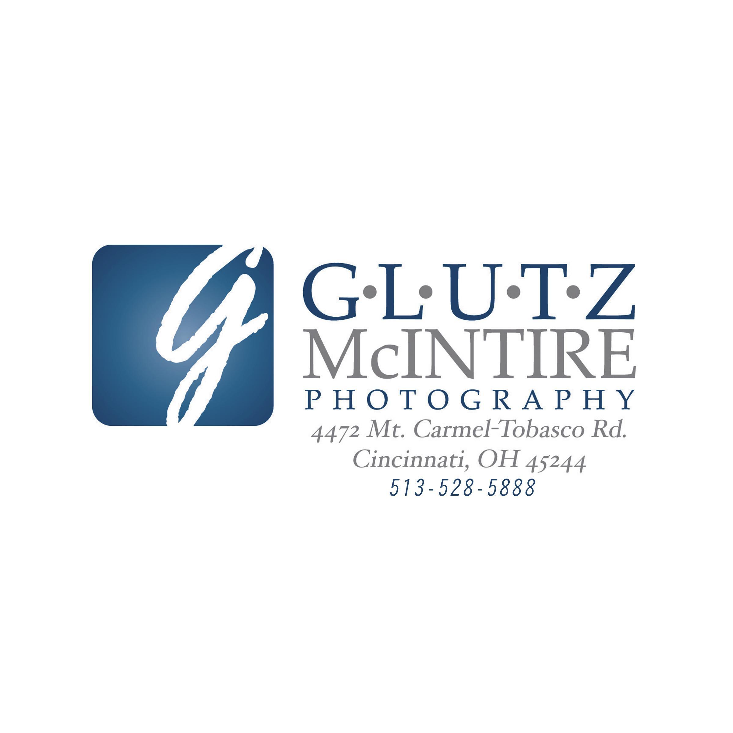 We are a photography studio located in Cincinnati, Ohio that specializes in Senior, Family and Wedding photography.