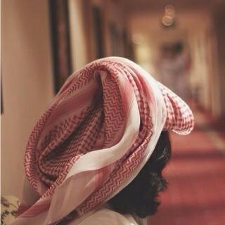 متذووق للشعر.
انستقرام:tlall_509