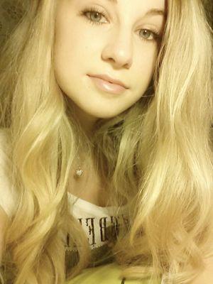 xemmadejong's profile picture. Some things are better left unsaid.