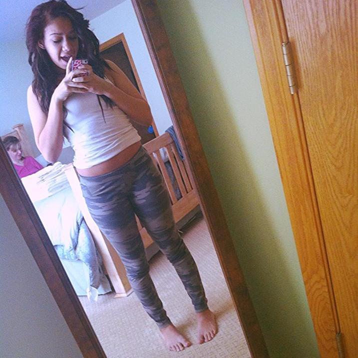 16 ☹ | Food | Braces ✌| BasketBall | Family | Friends | Bisexual | Emoji's | Modeling | Tattoos | Piercings |