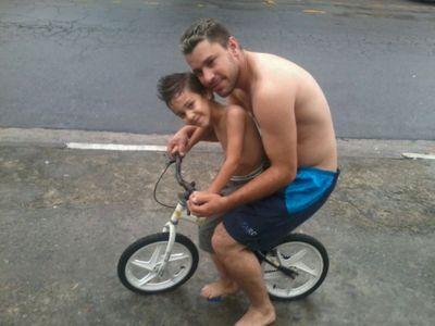 casado /filho /sao paulino /eletricista /feliz