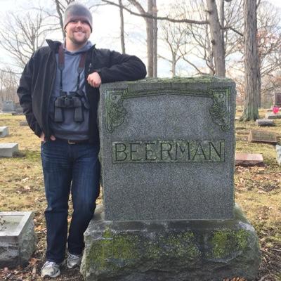 Craft beer/bourbon lover, home brewer, private jet charter salesman, bow tie aficionado, Peloton addict. #WTFacts