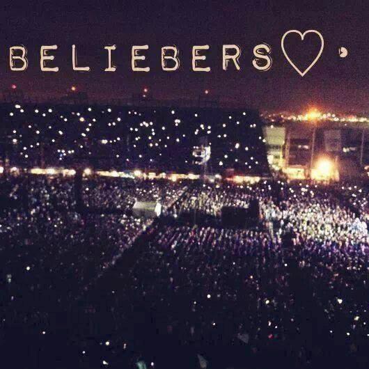 JustinAndYou ♥ OnelessLonelyGirl ♥ Kidraul ♥ Pattie ♥ Jeremy ♥ Jazmyn ♥ Jaxon ♥ Bieber ♥ Family ♥