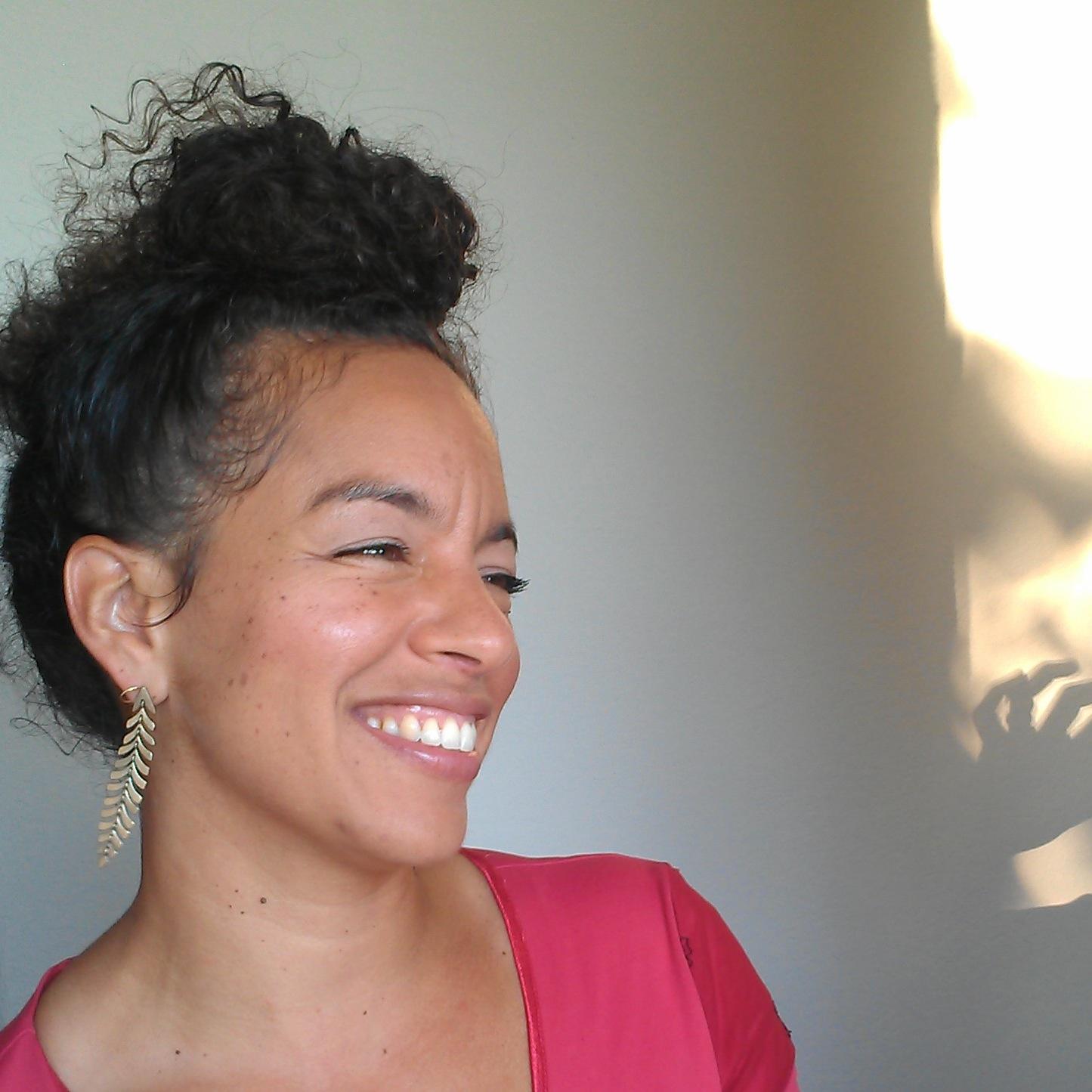 Writer. Reader. Current obsession: essays.  Covers/features @sdreader: http://t.co/a3J7zOtiFc