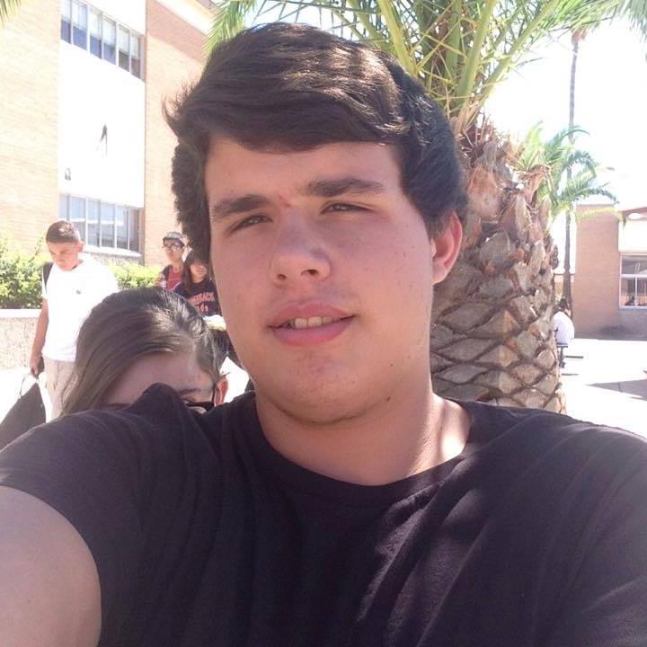Ace of Spades Founder, Semi-pro COD player.