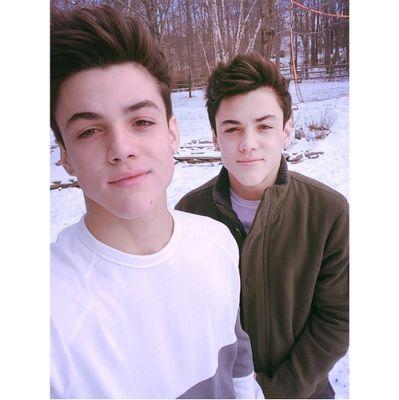 Viners Dolan Twins❤&Youtubers Connor Franta Troye Sivan