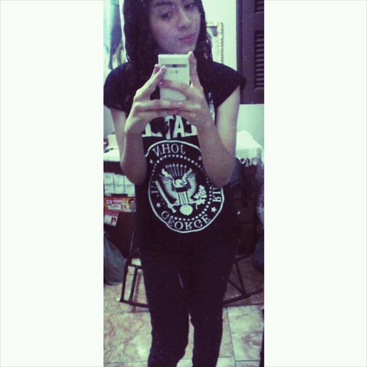 livia50568772's profile picture. 