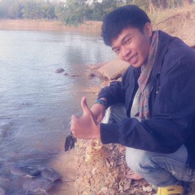โสดไม่มีแฟน-ชอบท่องเที่ยว-ฐานะ อยากจน
-อาชีพ ชนชั้นน้อย-5555