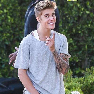 that canadian boy is the reason im smiling everyday. the babe + more
