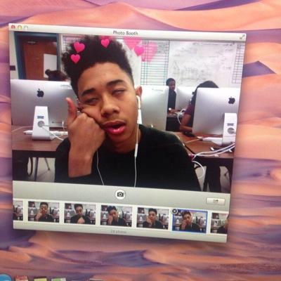 flexoholicc's profile picture. wat r u 12 ? yeah on a scale from one to ten bitch