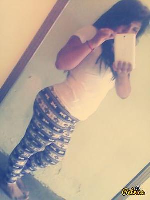 Amar es enamorarse de la misma persona todos los días, sin hacer antigüedad, evitando la monotonía-Lf∞♡!
Sigueme y Te Sigo ;)