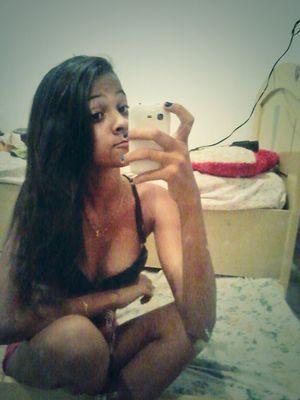 Carioca. Rj.  Solteira. 15 anos.   Instagran: @juhbulle. Face: Juliana Souza. Snap: Juuh_cat15. Wpp: 21 96958-2802. Sigam-me