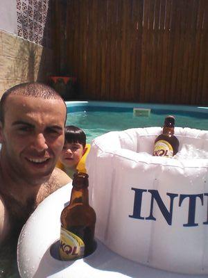 MicaelMika's profile picture. gaúcho,  gremista, pai de uma princesa chamada Maria Antônia. ...que saber mais pergunta..