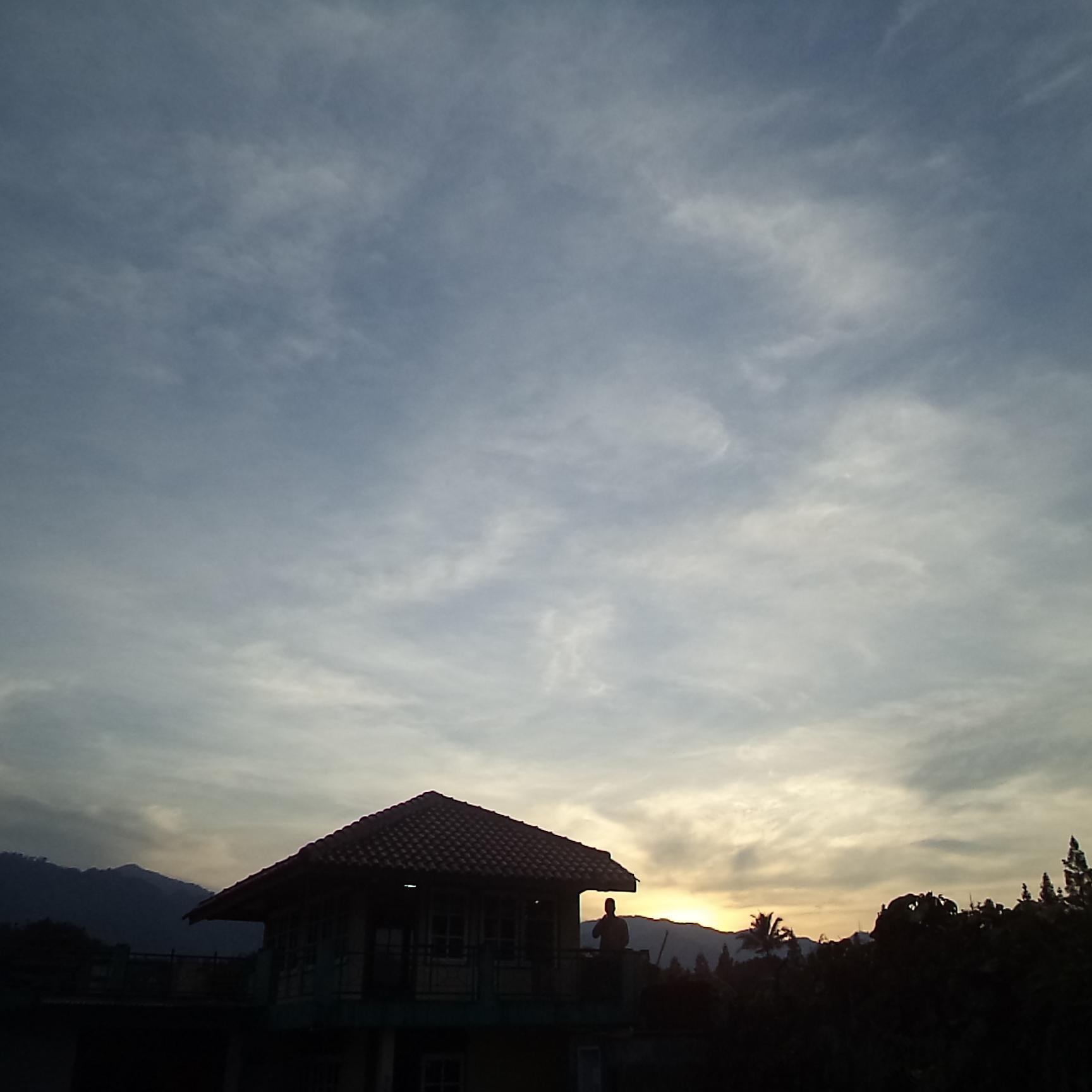 Ahmad_Bahari05's profile picture. Jangan Dibaca!!!
Akun ini mah ga usah difollow, klo udah terlanjur di follow langsung unfollow aja, klo perlu diblok sekalian.