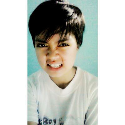 I love ALLAH,my both parents,my family, my little taurus ♉ my favorite playing basketball.. and favorite film is harry potter