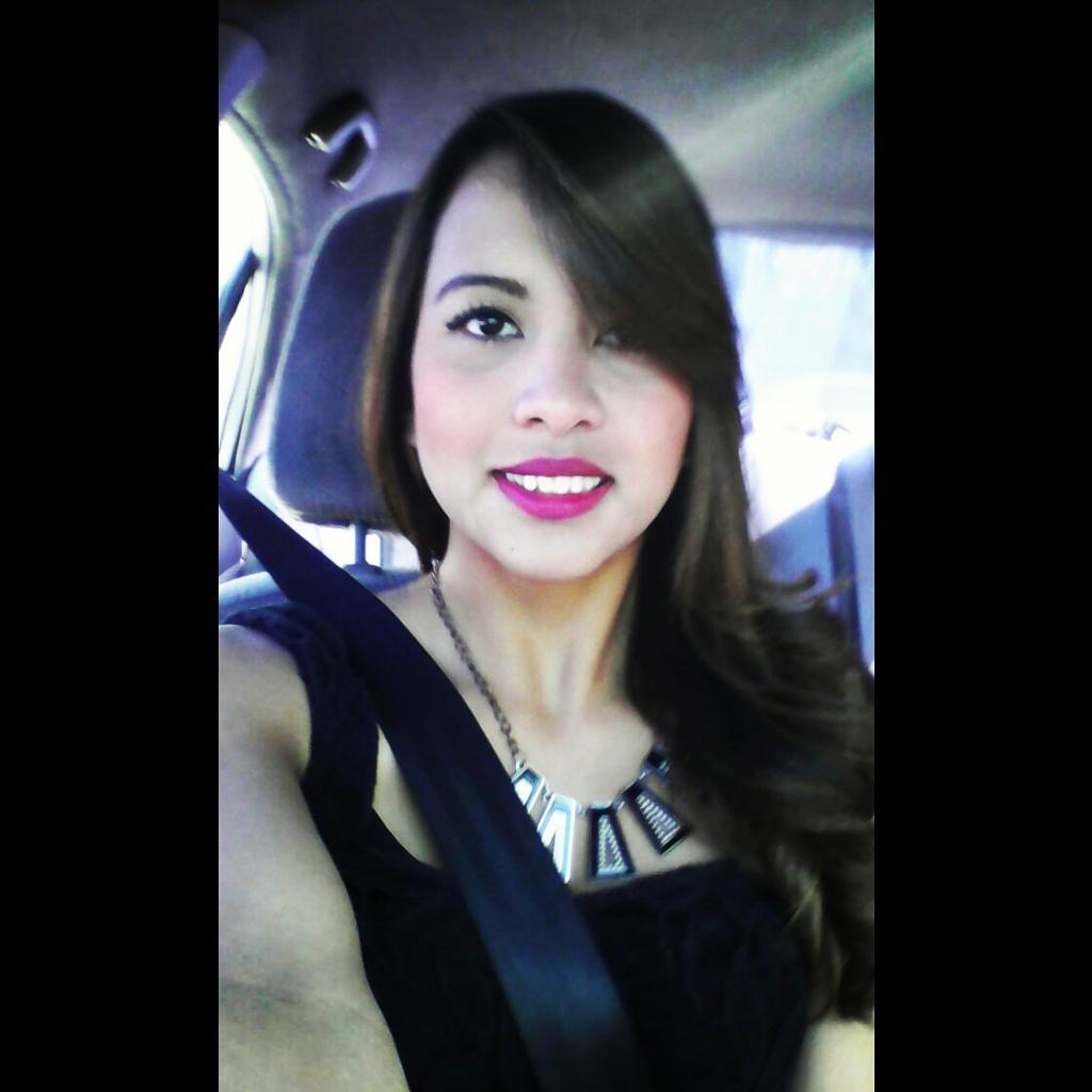 katheeper's profile picture. Be happy and smile!!