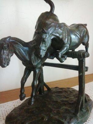 curragh414's profile picture. JRA優秀調教助手賞授賞・1983日本人初愛国アマチェア騎手、1983日本人初愛国副調教師資格収得・家畜商