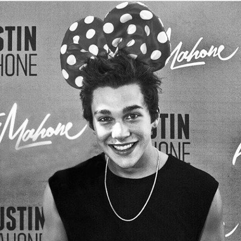 Rainha das nutellas, 2 bj                                                      -Mahomie