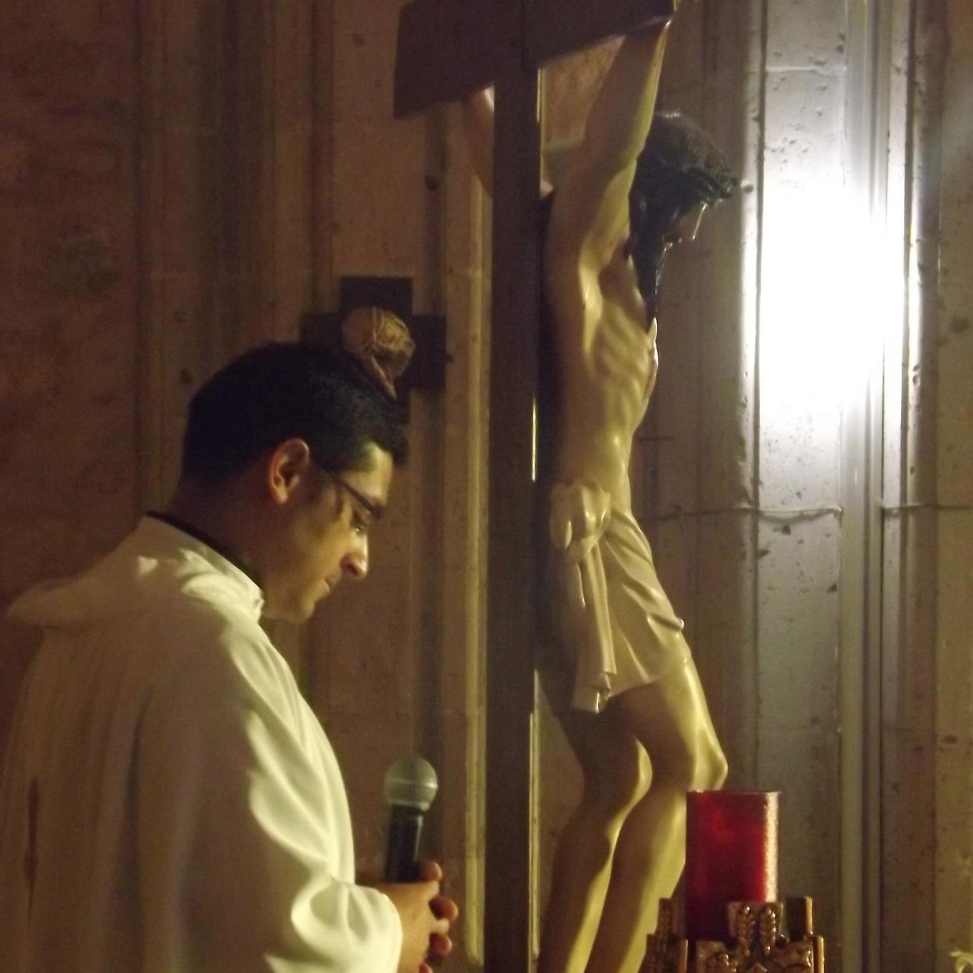 Sacerdote legionario de Cristo; Ingeniero industrial