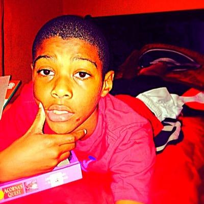 hey you yeah you !! 9 out of 10 dont know me but give me a follow and lets start... now follow me back!! ..