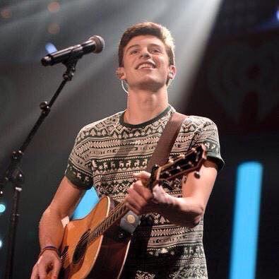 FOLLOW @idkshawnaf FOR DMS TO 12/12 ps: be active and turn her notifications on