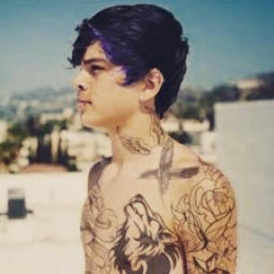 follow @UndercoverNash and ask for a follow back.