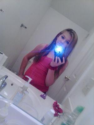 eliza_espinosa1's profile picture. Hi!! My name is Eliza and u should follow me I FOLLOW BACK...I love Magcon!!Magcon is my life!❤️ My mom is the most best person in the world!!