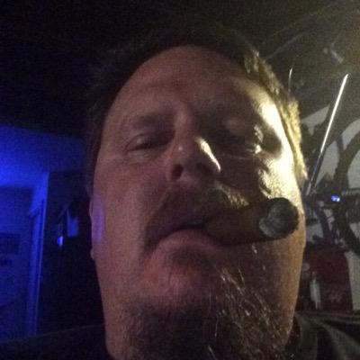 ifixufly_jay's profile picture. 