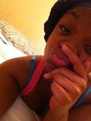 Young, pretty, smart, fun, outgoing, funny, cool !! Follow me, i follow back