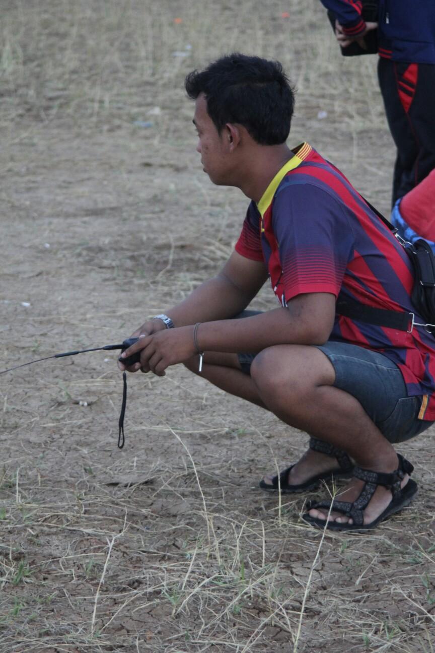 aku pergi, untuk kebahagiaanmu.