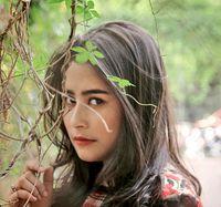 A girl who really loves to work, eat, and love. Simple. Prillvers!