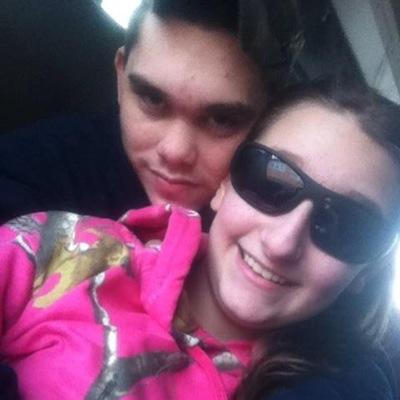 I am a country girl ..... and i can also be a party animal i have the best boyfriend ever love u Dylan