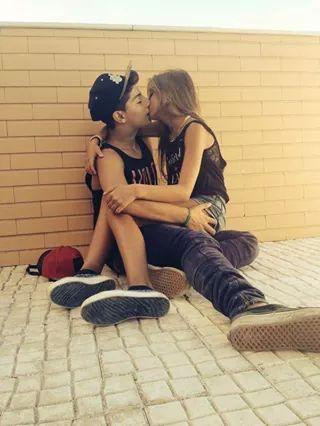 facebook: Giovana de salvo                  insta: giovanamachado14