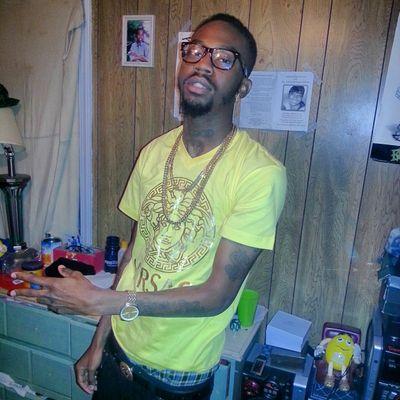 ig trustgod_fvck12 7 z-ro Foe...Westside Of Queen City But I Rep The Whole Thing...