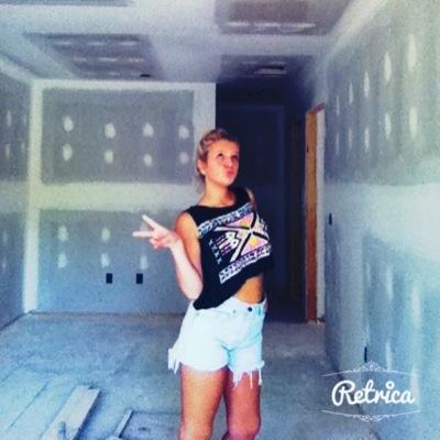 Southern Belle Raisin Some Hell!