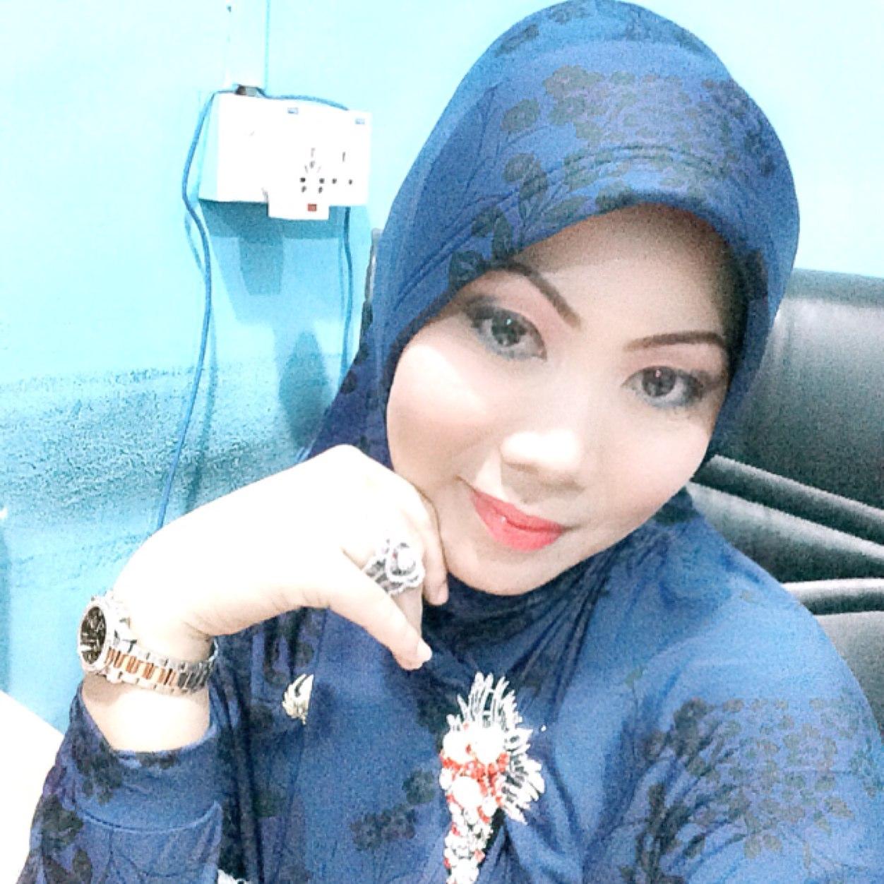 seanday nya wktu bisa kuputar,,mkin jln nya hidup tdk sesederhana putaran roda yg kembali,,,