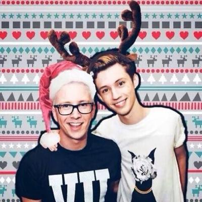 please follow @toxictroyler because she gave you this free follow❤️