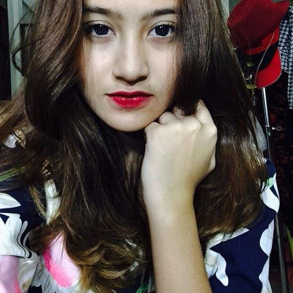 Hayy Guysss Fanbase Luvlii dan Salshabilla Adriani Support Elovii @salshaabilaa @stefizmr15 @cassandraslee @cassandraalees