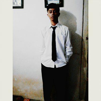 Senyum , Bahagia dan Tertawalah karena esok kita tidak tahu.. :D