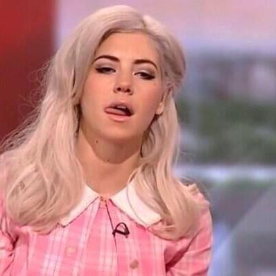 serialviolence's profile picture. i am nothing but a shadow in the night