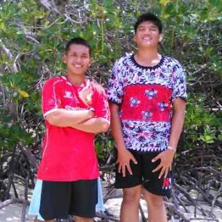 paskaldi's profile picture. Risa Oktaviani{}