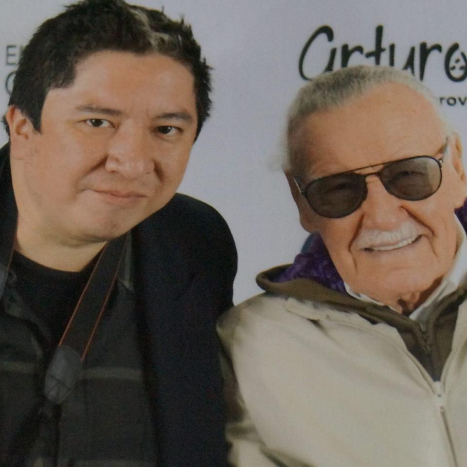 Mi profesión es la fotografía y reportero de: farandula,cosplay,eventos, sociales, negocios.