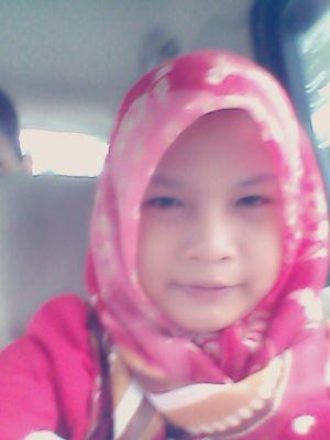 MonaSalvira's profile picture. 