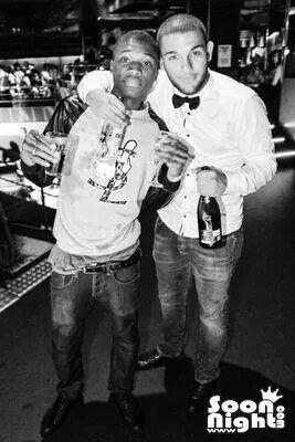 AlexJova's profile picture. La vie cest pas comme un bédo, si tu m'roules, c'est moi qui te fume...