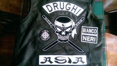 OFFICIAL  DRUGHI ULTRA CURVA SUD  in ASIA